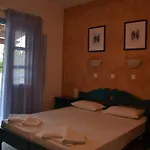 Venus 4*
